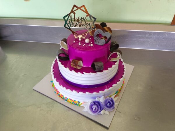 Black current step cake
