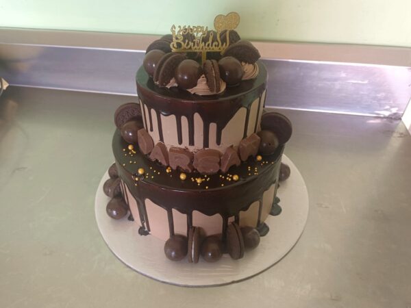 Chocolate truffle Oreo cake - 3KG