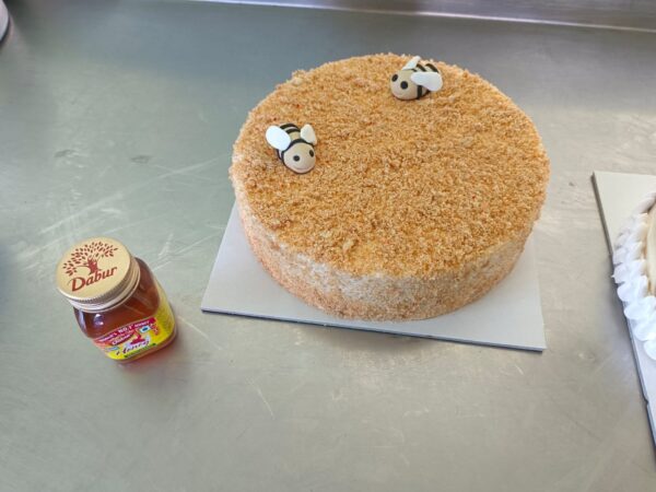 Pure Honey Filled Cake - 1KG